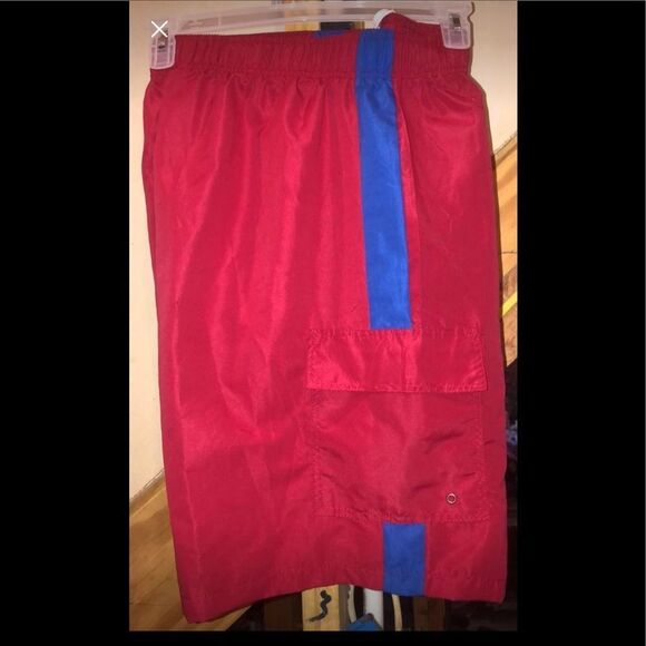 Open Trails Size L Men’s Red Cargo Swim Trunks NEW - Picture 1 of 2